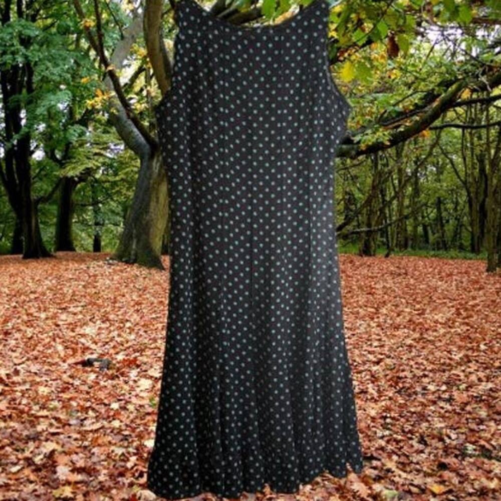 Sandra Darren 8 Sleeveless Brown w/teal polka dots, ruffle midi dress. Fall